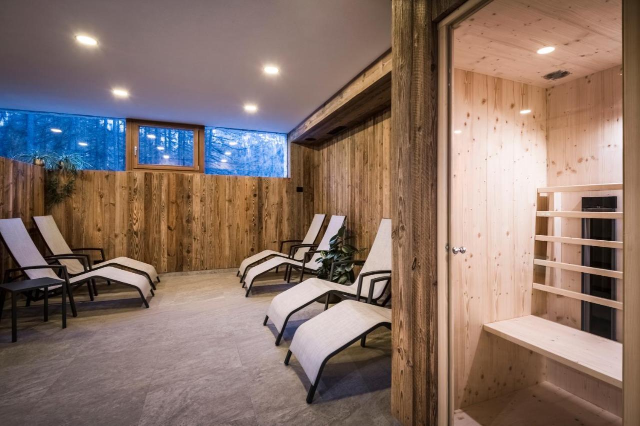 Garni Larix Hotell Colfosco Exteriör bild
